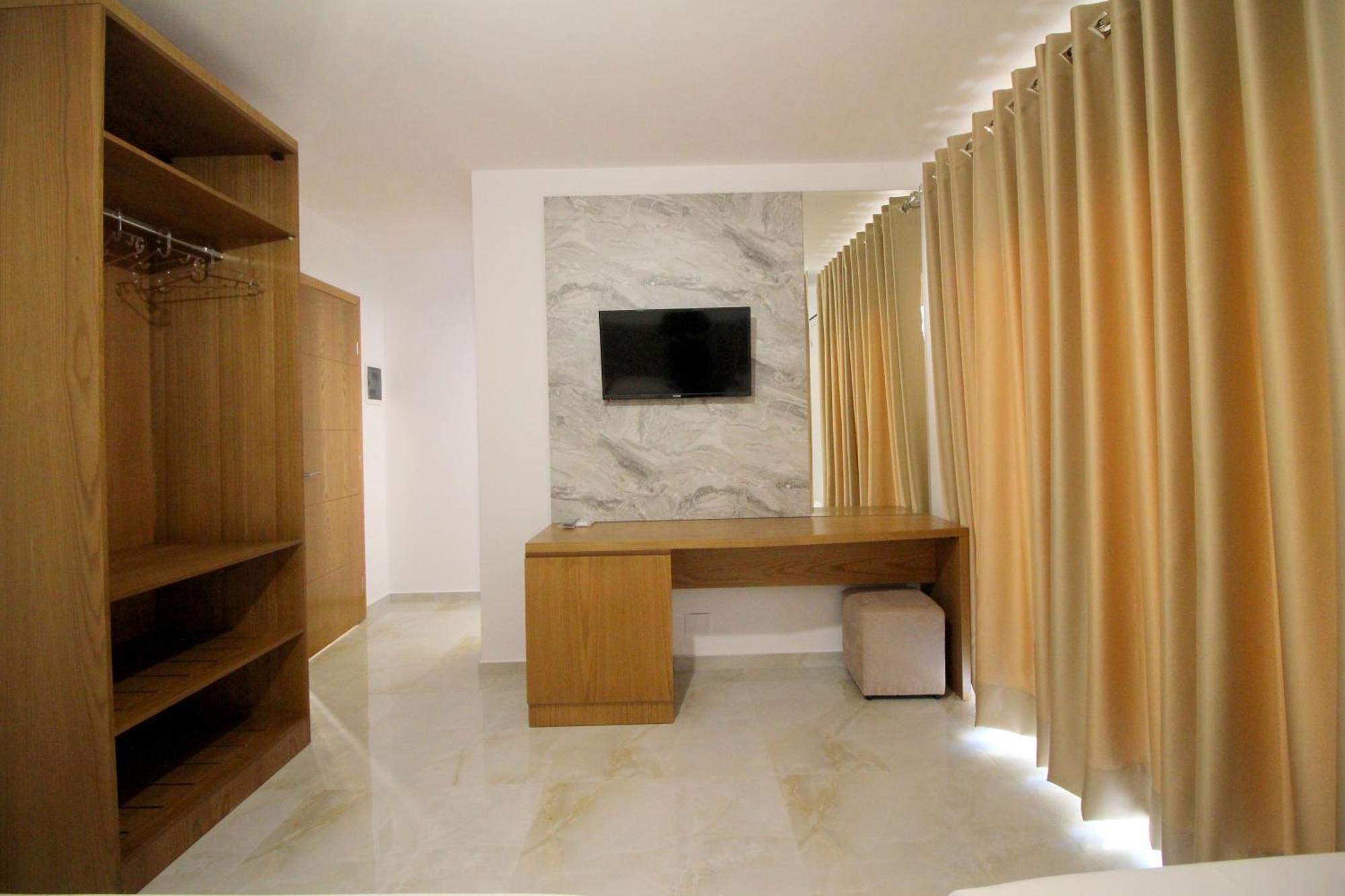 Hotel Four Islands Ksamil Ngoại thất bức ảnh