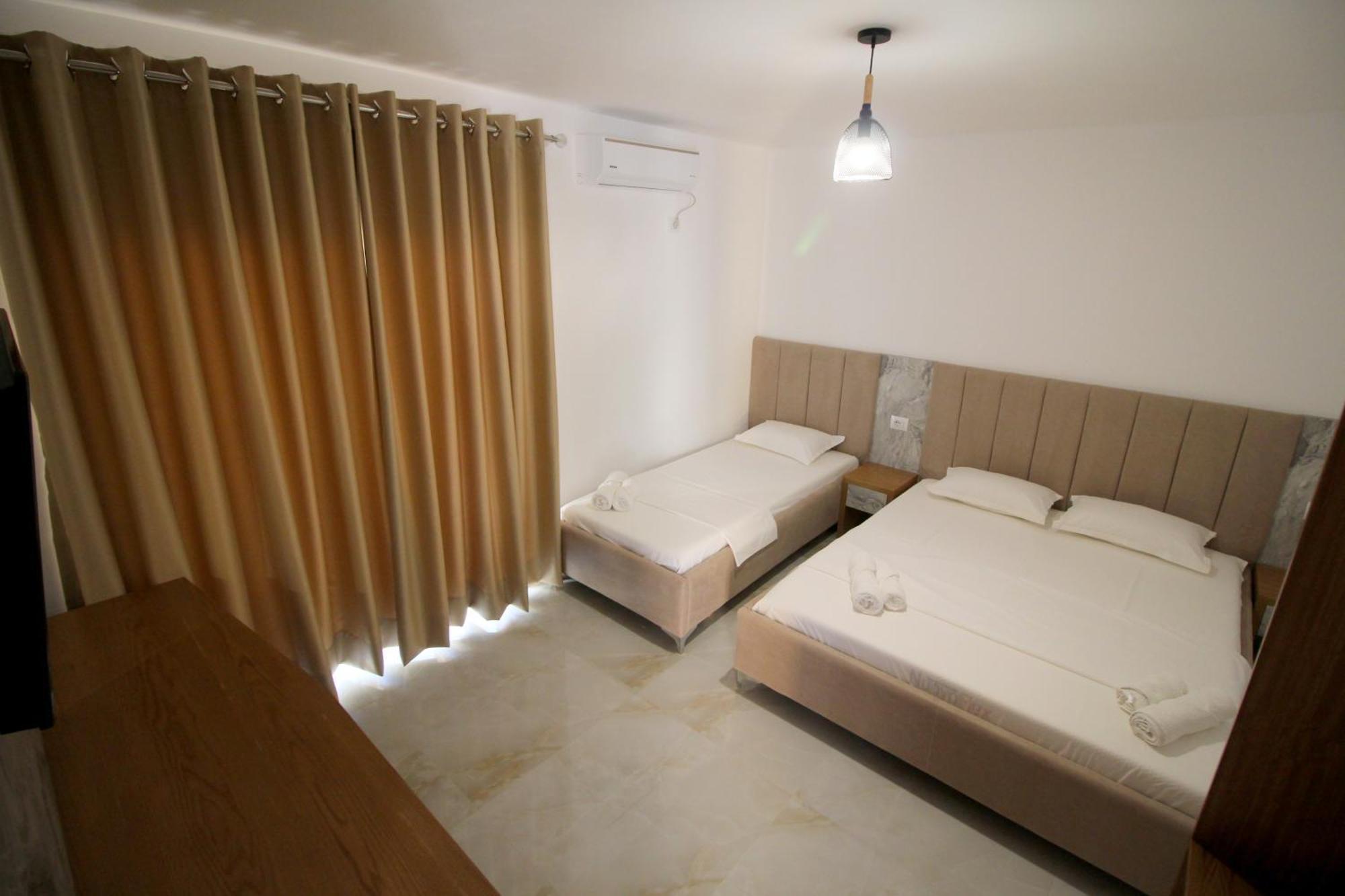 Hotel Four Islands Ksamil Ngoại thất bức ảnh